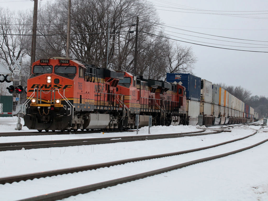 BNSF 7605